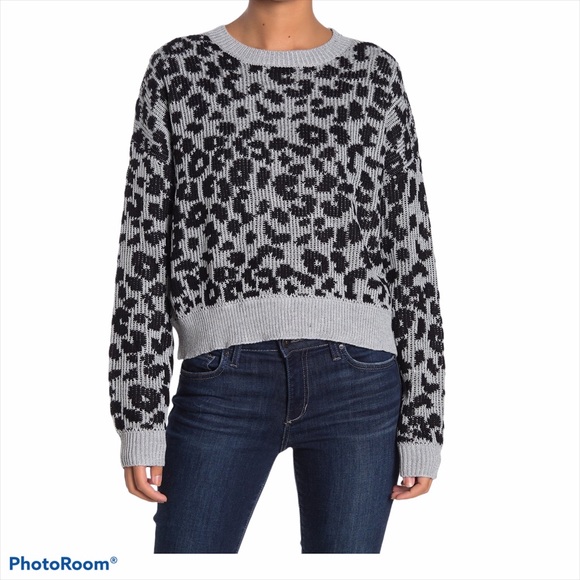 John + Jenn Sweaters - John + Jenn leopard print Dolman sleeve sweater XL
